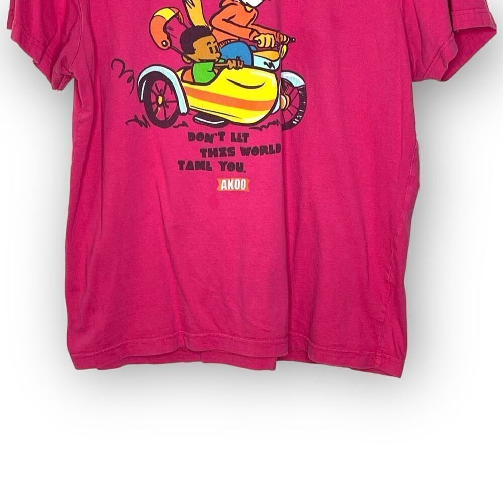 Akoo Don't Let This World Tame You Pink Short Sleeve T-shirt Women’s Size Medium - Picture 4 of 9